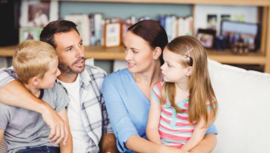 Cómo hablar del cáncer de mama con los niños; educación con empatía