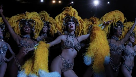 El genio detrás de la nueva era de Taylor Swift; así creó los looks de The Life of a Showgirl