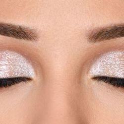 La magia y el poder del ‘Smokey Eye’; cómo lograr la mirada más impactante del 2025