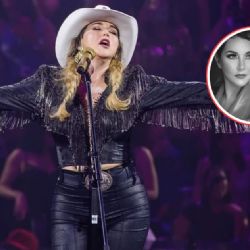 Alicia Villarreal pide en uno de sus conciertos paren el ‘hate’ contra su hija Melenie Carmona