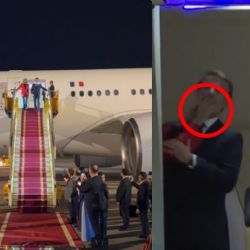 Emmanuel Macron vive MOMENTO INCÓMODO tras recibir una 'cachetada' de su esposa Brigitte | VIDEO