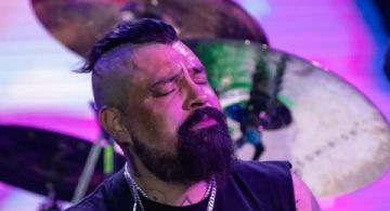 Hospitalizan de emergencia a Dr. Shenka, vocalista de Panteón Rococó: Esta es la razón
