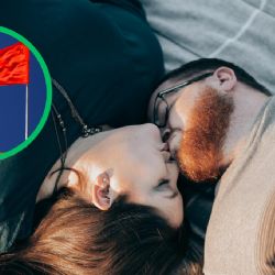 Red flags emocionales que aún normalizamos, en amistades, parejas o trabajo