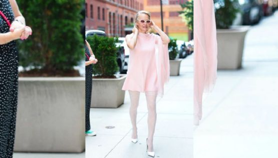 Minimalismo chic: Pamela Anderson deslumbra con look rosa en Nueva York