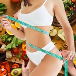 Qué es la 'girl dinner' y por qué muchas mujeres están dejando de comer bien sin notarlo