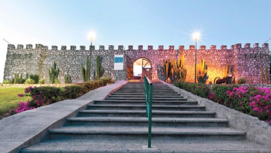 Río al amanecer, piedra vieja y silbato de tren: rutas hacia una fortaleza única