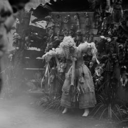 La supuesta maldición que persigue a Lady Gaga después de tocar las muñecas de Xochimilco